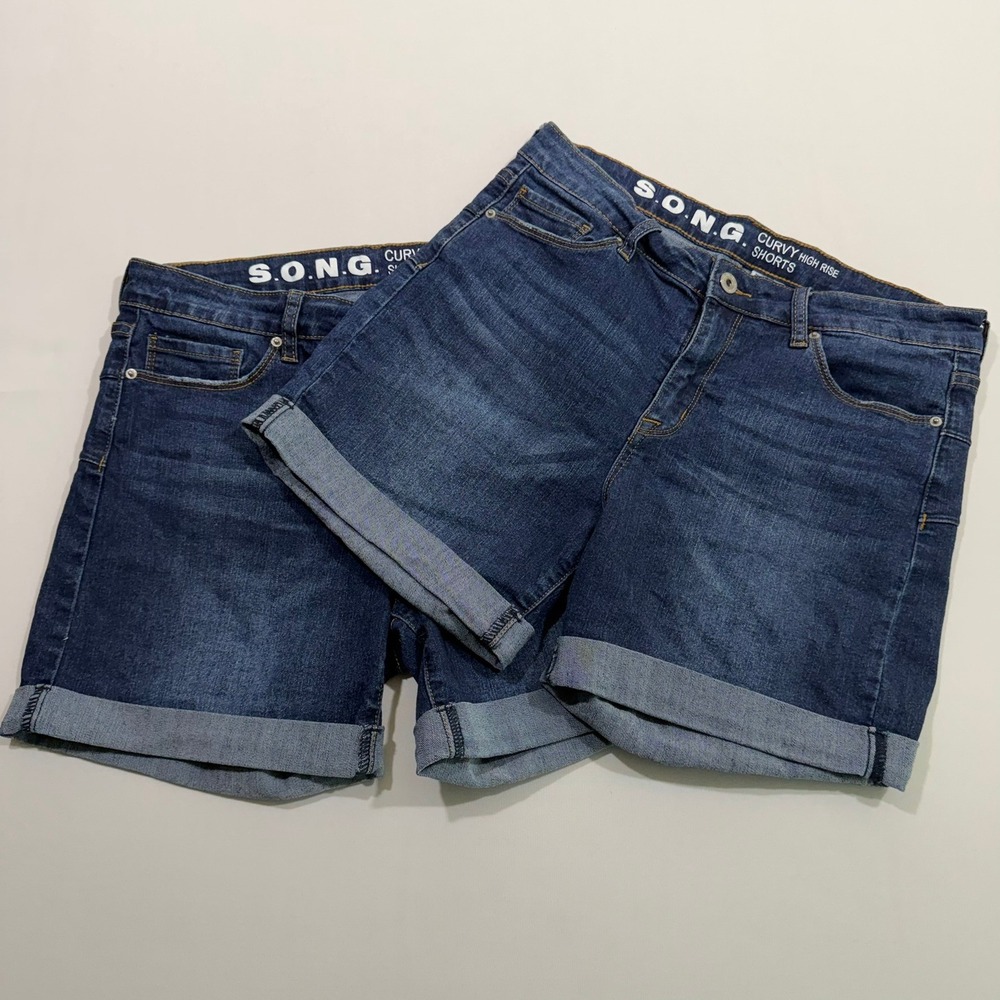 SONG Denim Shorts Lot of 2 Women 11 30 Dark Wash Curvy High Rise Bundle Y2K Boho